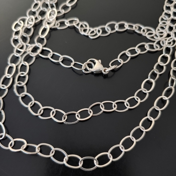 Jewelry - 100 inch sterling silver oval link necklace